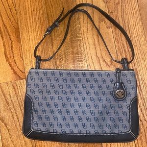 Dooney & Bourke handbag purse 11” x 7” Black leather classic monogram Preowned